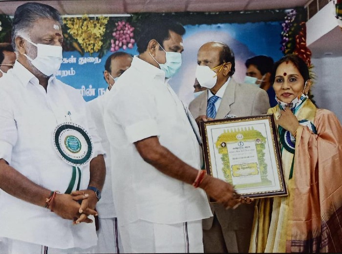 Parvathi Ravi Ghantasala Awards