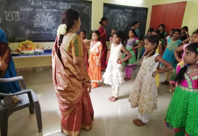 Parvathi Ravi Ghantasala Founder Kala Pradarshini - Outreach